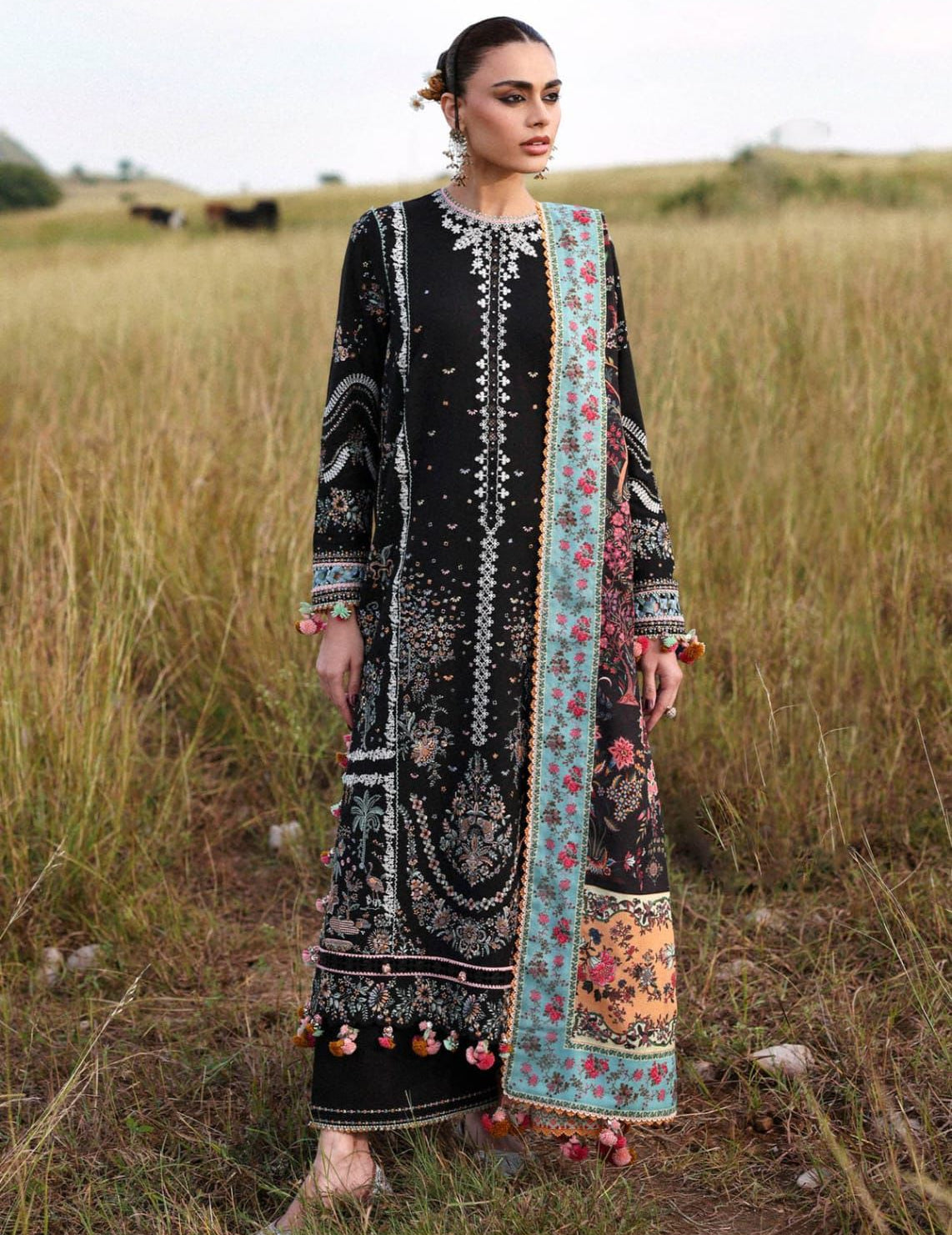 Embriodered 3 Piece Lawn - Luxury Edit