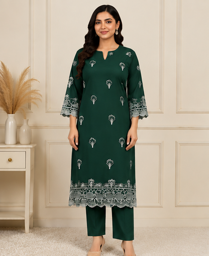Floral Grace – 2-Piece Suit