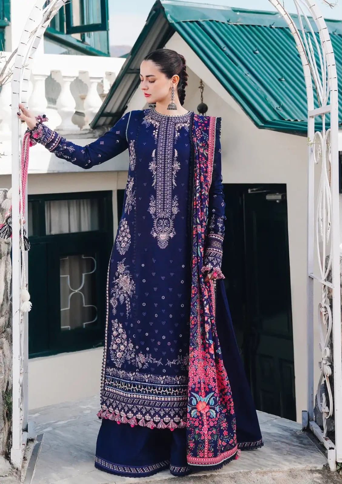 Heavy Embroidered Lawn 3Pc Unstitched Suit