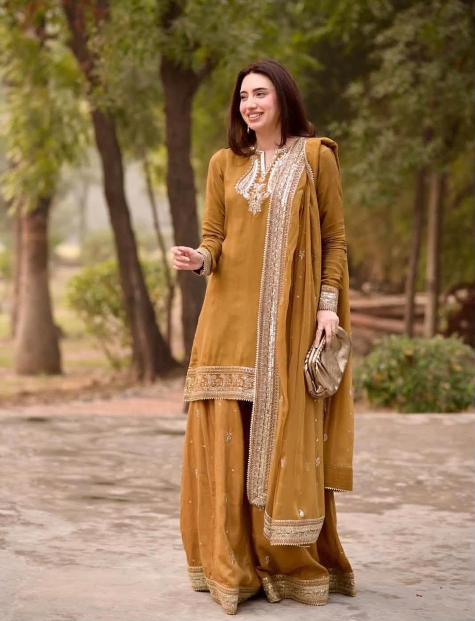 Heavy Embroidered Lawn 3Pc Unstitched Suit