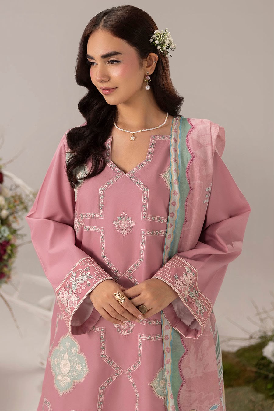 Fully Embroidered Dhanak 3-Piece Suit