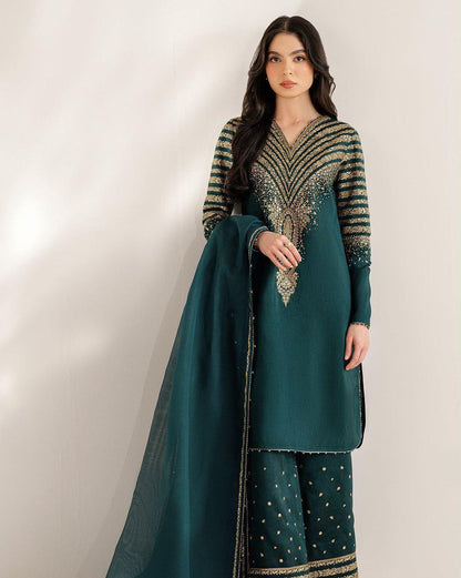 Heavy Embroidered Lawn 3Pc Unstitched Suit