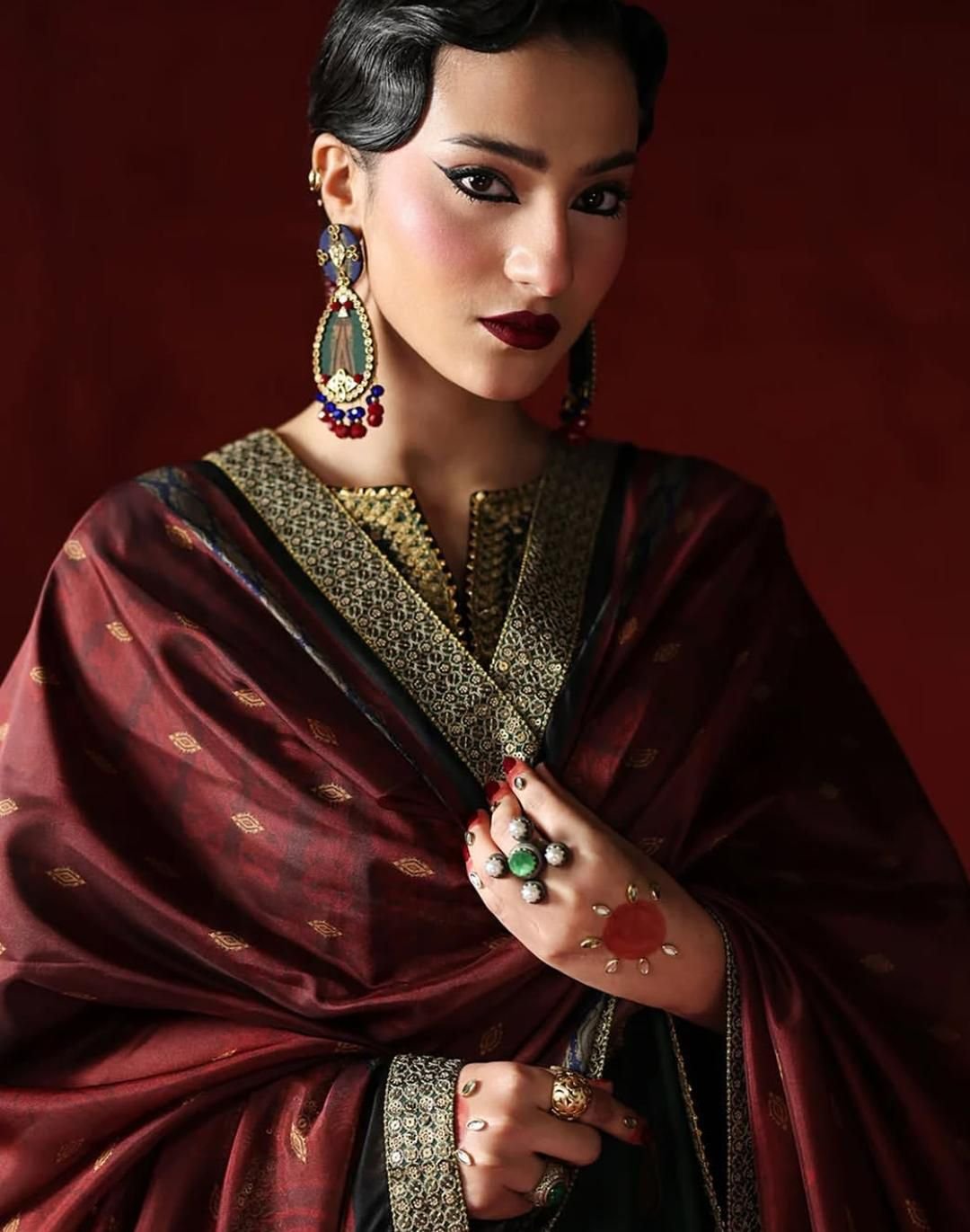 Green Embroidery Luxury Lawn - Image 3